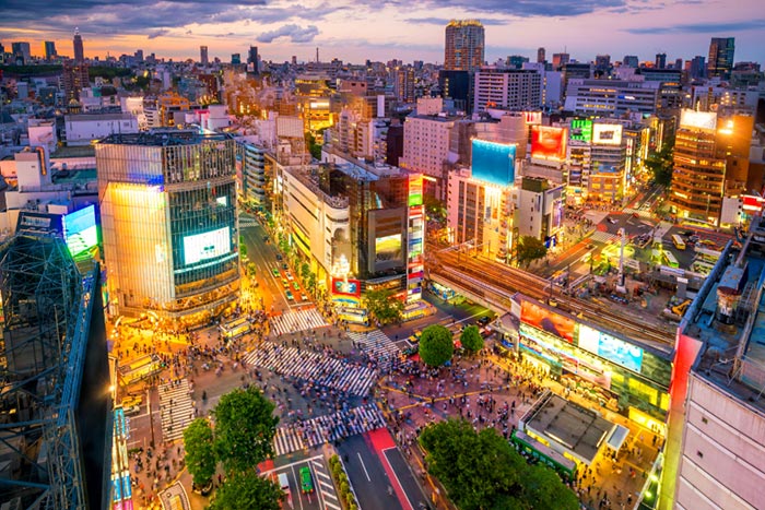 Khám phá khu phố nhộn nhịp, tấp nập tại Nhật Bản